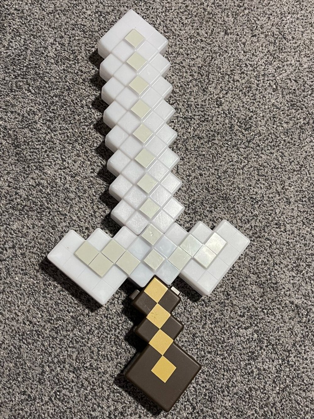 Minecraft Pixel Light-Up Adventure Sword Sounds Mattel 2017 FMD13 WORKS Cosplay